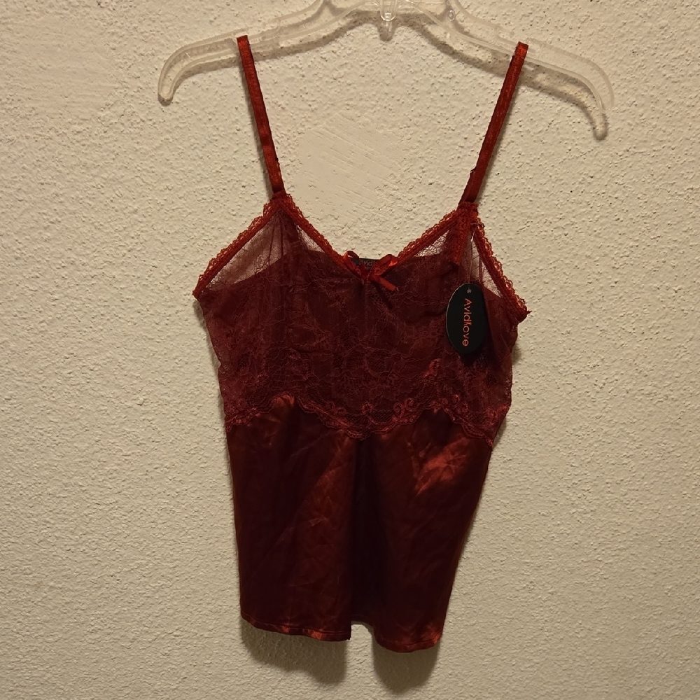 B10 Avid Love Red Lace Camisole Top Sz Lg